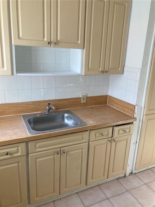 3742-3742 Sw 29th St, Miami, FL, 33134 | Card Image