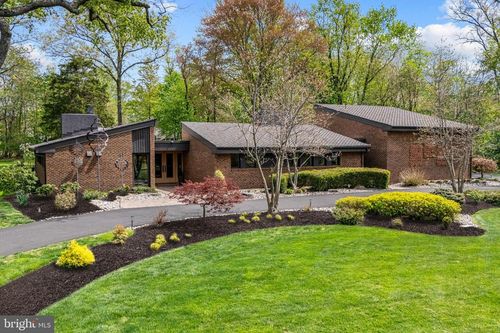 420 Cathcart Rd, BLUE BELL, PA, 19422-1413 | Card Image