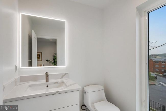 4902 D St Se, Townhouse with 5 bedrooms, 4 bathrooms and null parking in WASHINGTON DC | Image 41