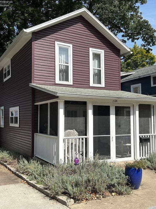 120 W 3rd St, Lakeside, OH, 43440-1571 | Card Image