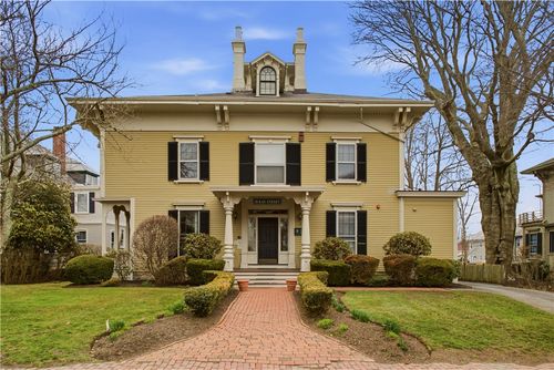 3-28 Kay St, Newport, RI, 02840-2786 | Card Image