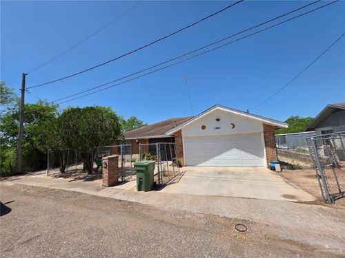 1241 W Bluebonnet St, Rio Grande City, TX, 78582-4238 | Card Image