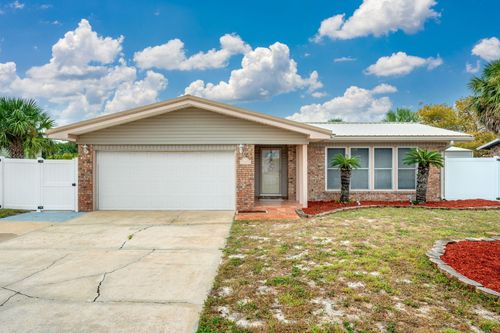 650 Porpoise Ave, Fort Walton Beach, FL, 32548-6082 | Card Image