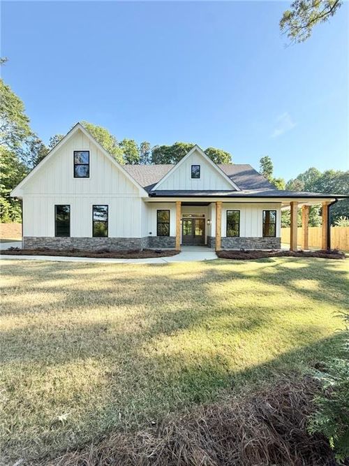 682 Ferguson Place, Dallas, GA, 30132 | Card Image