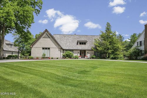 30062 Morningside Dr, Perrysburg, OH, 43551-3483 | Card Image