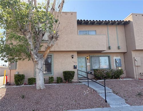 1525 Saylor Way, Las Vegas, NV, 89108-1566 | Card Image