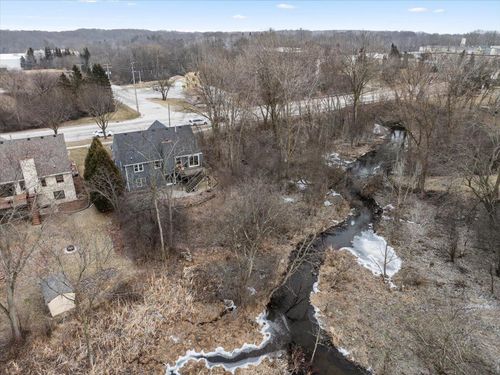 431 9th Ave, Grafton, WI, 53024-1155 | Card Image