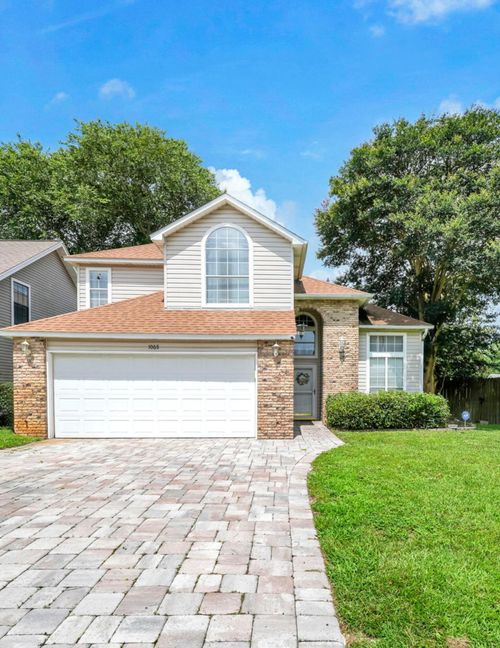 1068 Windmill Dr, Fort Walton Beach, FL, 32547-1457 | Card Image