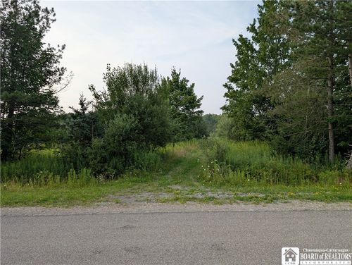 2088 East Rd, Sinclairville, NY, 14782-9621 | Card Image