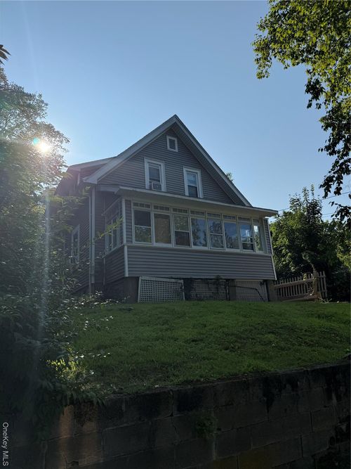 55 Woodlawn Ave, Poughkeepsie, NY, 12601-1444 | Card Image