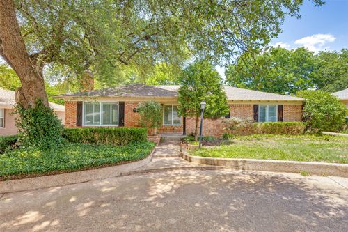 6823 Walnut Hill Ln, Dallas, TX, 75230-5324 | Card Image