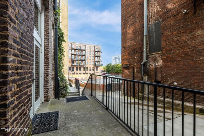B103 - 122 S Gay St, Condo with 1 bedrooms, 1 bathrooms and null parking in Knoxville TN | Image 16