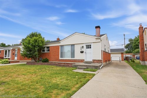 338 Sonia Ave, Madison Heights, MI, 48071-5305 | Card Image