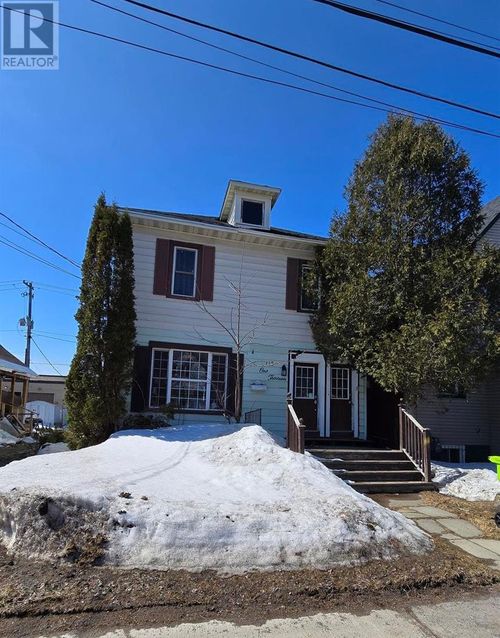 113 Grosvenor Ave, Sault Ste. Marie, ON, P6B2M2 | Card Image