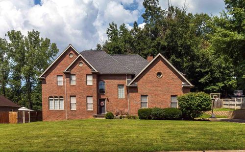 10210 Brook Meadow Dr, Evansville, IN, 47711-7128 | Card Image