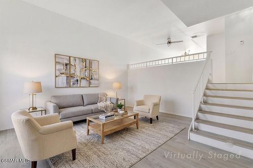17-19545 Sherman Way, Reseda, CA, 91335-3436 | Card Image