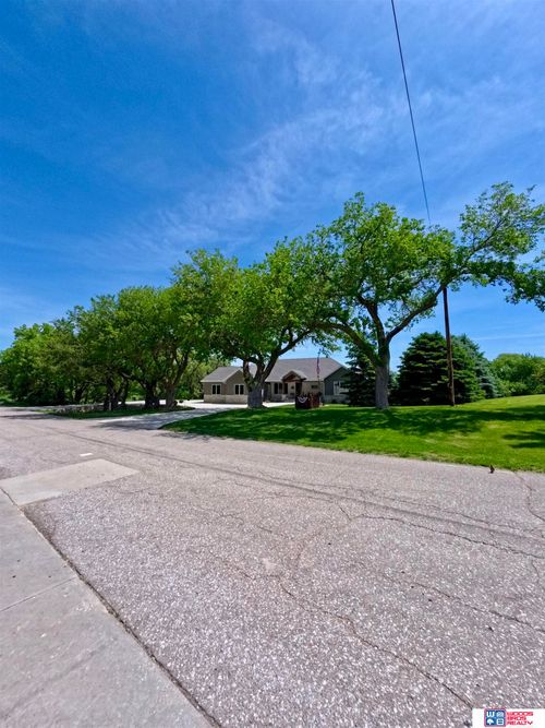 13075 N Blvd, Osceola, NE, 68651-4910 | Card Image