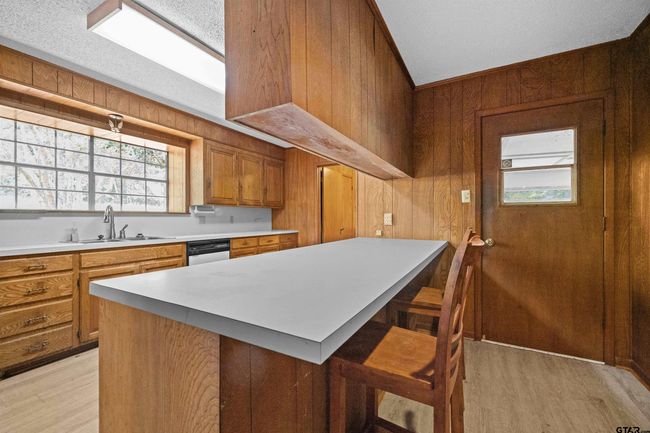 20568 State Highway 110 S, House other with 4 bedrooms, 3 bathrooms and null parking in Troup TX | Image 27