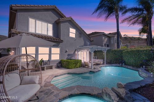 453 Cremona Way, Oak Park, CA, 91377-4834 | Card Image