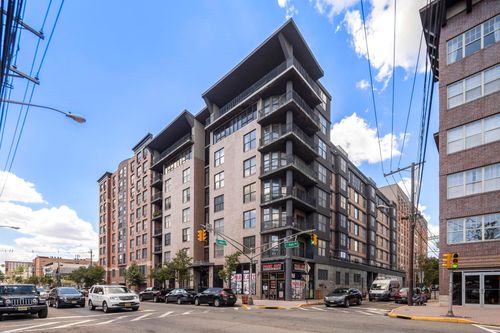 apt-5h-4315 Park Ave, Union City, NJ, 07087-6567 | Card Image
