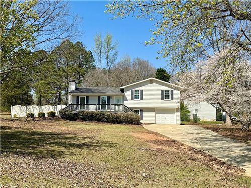 55 Clingstone Cir, Newnan, GA, 30265-1765 | Card Image