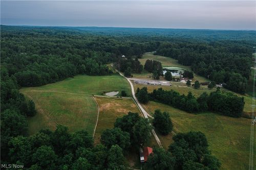 10036 Wilson Mills Rd, Chardon, OH, 44024-9780 | Card Image
