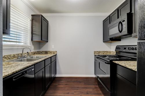 apt-3-1600 W T C Jester Blvd, Houston, TX, 77008-3248 | Card Image