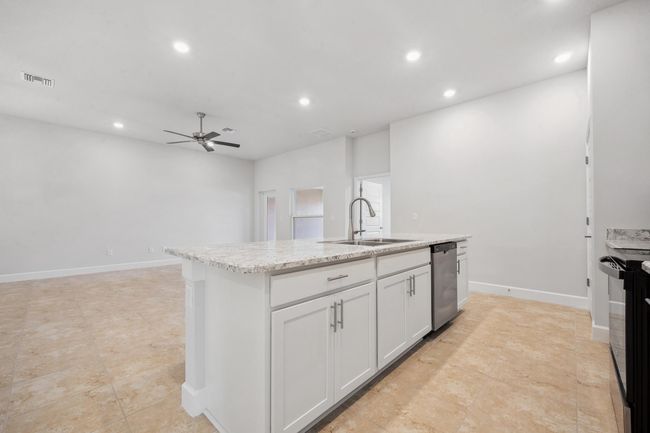 5141 Modeno St, Condo with 4 bedrooms, 3 bathrooms and null parking in Fort Pierce FL | Image 8