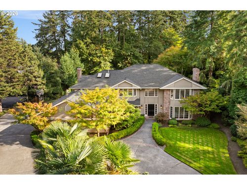 1618 S Corbett Hill Cir, Portland, OR, 97219-8698 | Card Image