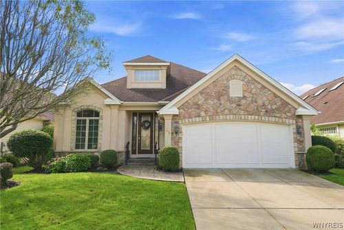 49 Summer Hill Ln, Amherst, NY, 14221 | Card Image