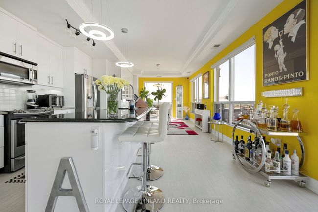 1403 - 1030 Coronation Dr, Condo with 3 bedrooms, 2 bathrooms and null parking in London ON | Image 11
