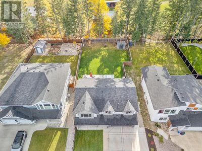 2140 15 Ave Se, House other with 5 bedrooms, 3 bathrooms and 5 parking in Salmon Arm BC | Image 3