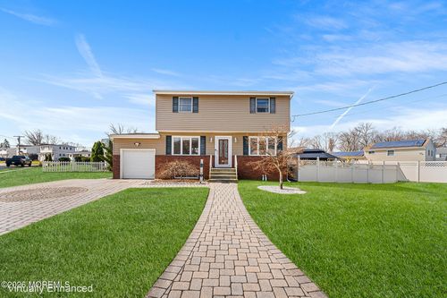 3 Cornell Dr, Hazlet, NJ, 07730-2320 | Card Image