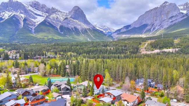 1001 9 Avenue, House other with 4 bedrooms, 2 bathrooms and 4 parking in Canmore AB | Image 36