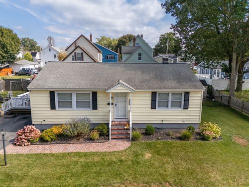 21 Twiss St, Lowell, MA, 01851-4520 | Card Image