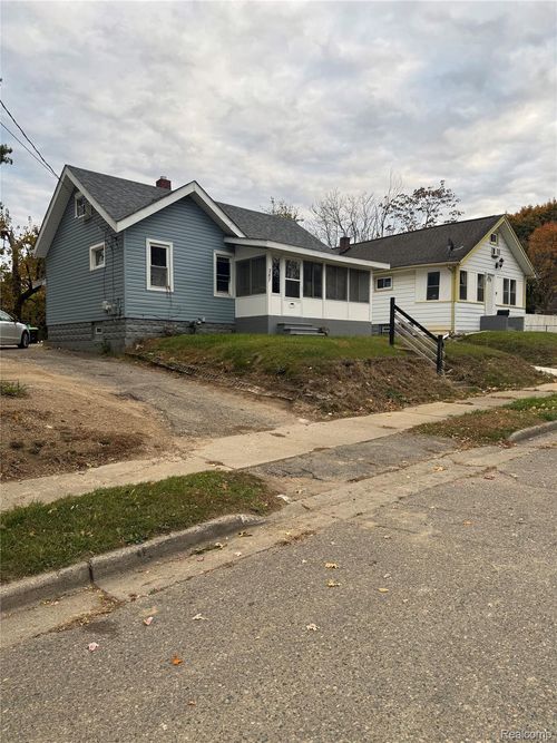 287 S Anderson Ave, Pontiac, MI, 48342-3201 | Card Image