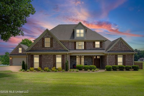 3310 Clarks Xing, Olive Branch, MS, 38654-2031 | Card Image
