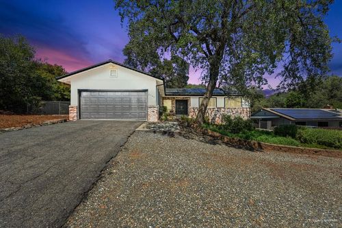 2741 Wentworth Rd, Cameron Park, CA, 95682-8901 | Card Image