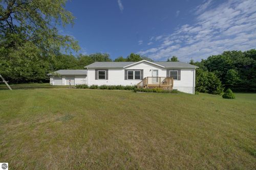 7060 Strawberry Ln, Elmira, MI, 49730 | Card Image