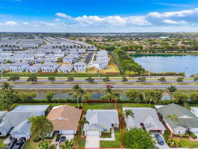 2590 Se 7 Th Pl, House other with 2 bedrooms, 2 bathrooms and null parking in HOMESTEAD FL | Image 37