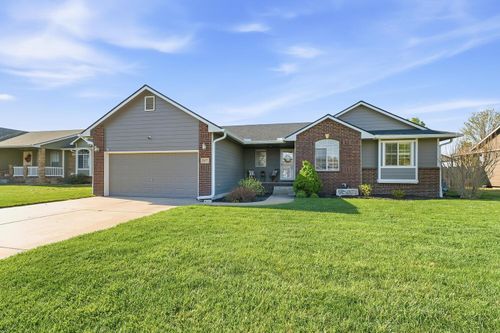 2637 E Keys Ct, Derby, KS, 67037 | Card Image