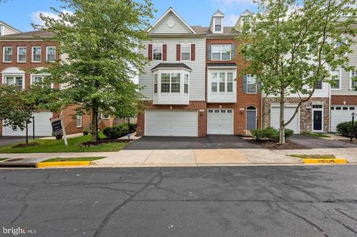 42491 Magellan Sq, BRAMBLETON, VA, 20148-5609 | Card Image