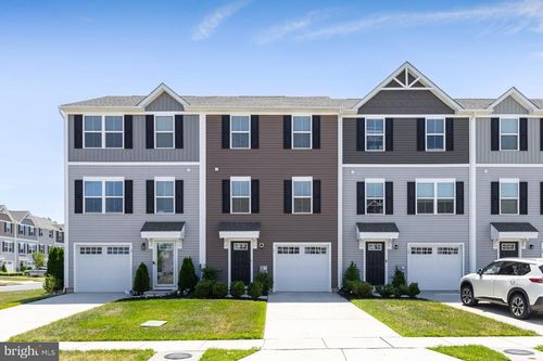 6 Burr St, WILLIAMSTOWN, NJ, 08094-2950 | Card Image