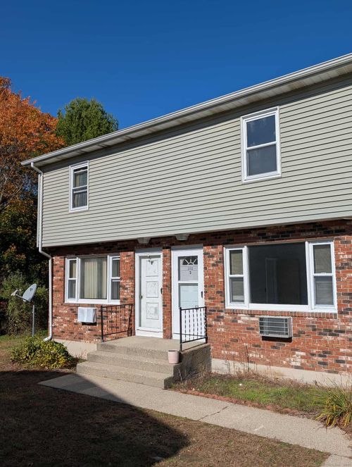 b-102 Canterbury Rd, Plainfield, CT, 06374-1566 | Card Image