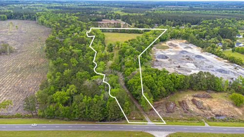 8946 Highmarket St, Georgetown, SC, 29440-9799 | Card Image