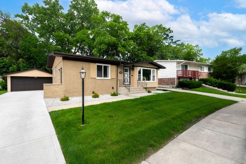 406 N Park Dr, Glenwood, IL, 60425-1245 | Card Image