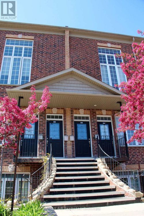 204-555 King Street E, Kitchener, ON, N2G2L9 | Card Image