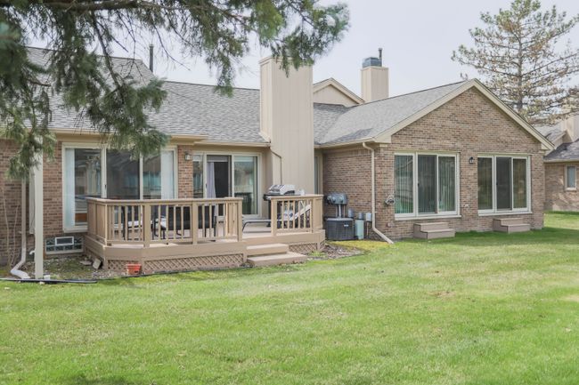 16539 Sarjay Dr, Condo with 2 bedrooms, 2 bathrooms and null parking in Clinton Twp MI | Image 47