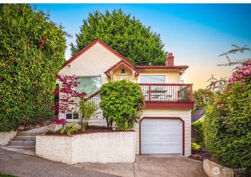 3224 S Lane Street, Seattle, WA, 98144 | Card Image