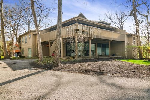 501 Abbey Springs Drive, Fontana, WI, 53125 | Card Image